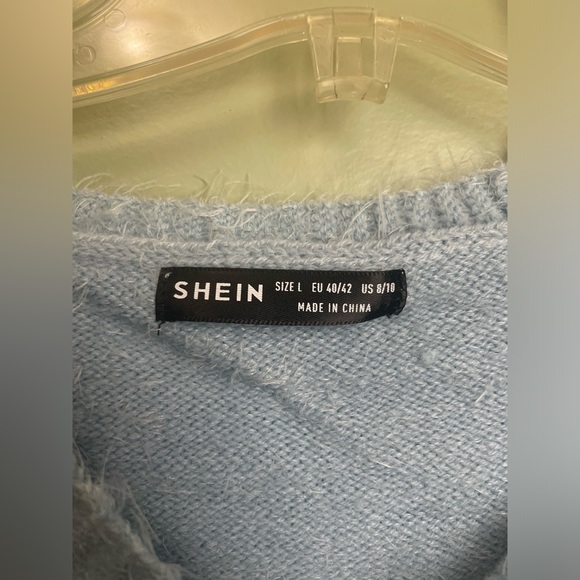 3 Fuzzy fizzy sweaters - Picture 6 of 6